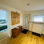 Ferien- Und Business Apartman *